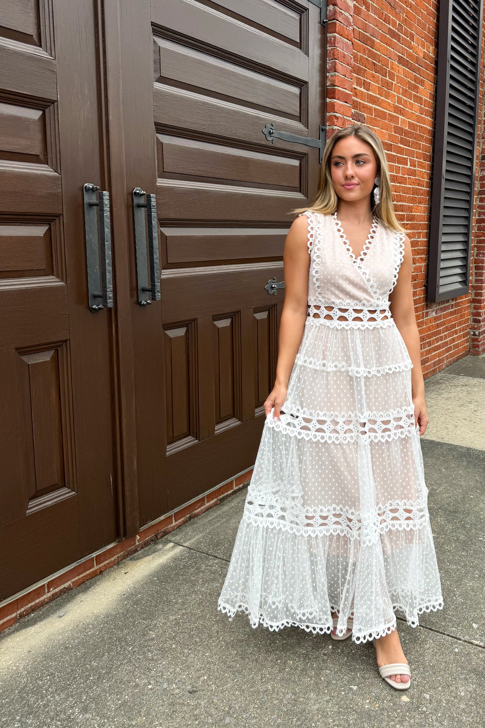 Ellie Lace Maxi Dress