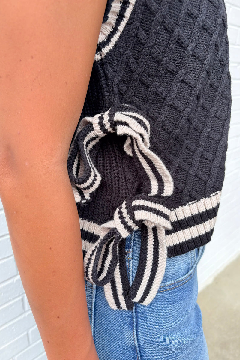 Contrast Club Sweater Bow Vest