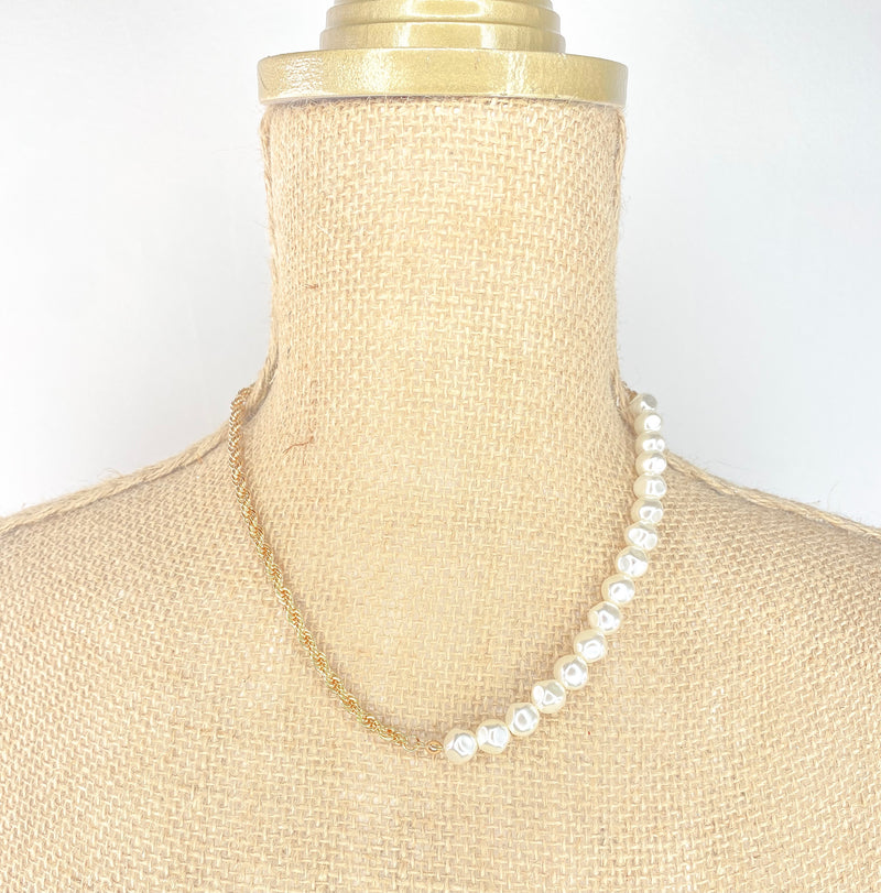 Elegantly Cool Pearl & Rope Necklace